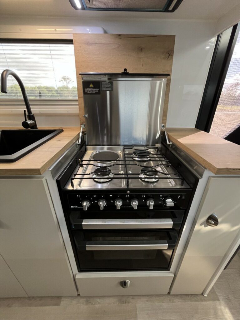 Billabong Family Fun Double Bunk Caravan 43