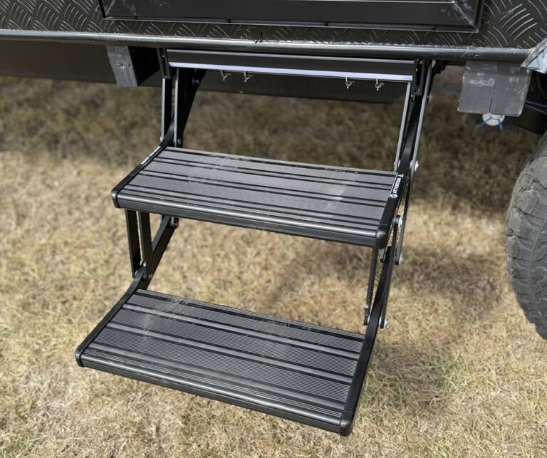 Billabong Quad Bunk Family Caravan 19