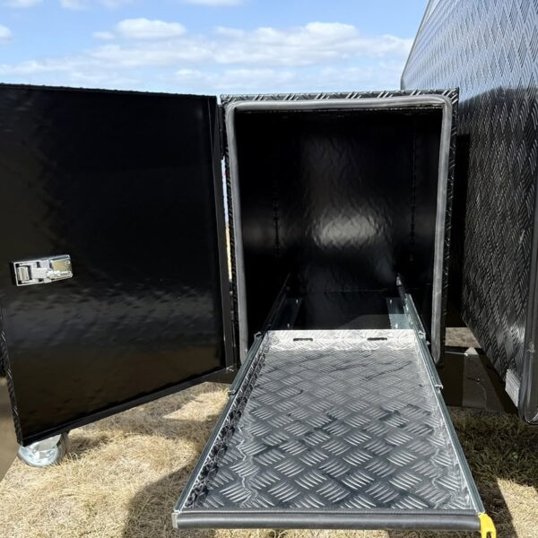 Billabong Quad Bunk Family Caravan 25
