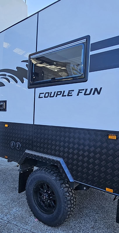 Billabong Couple Fun Caravan